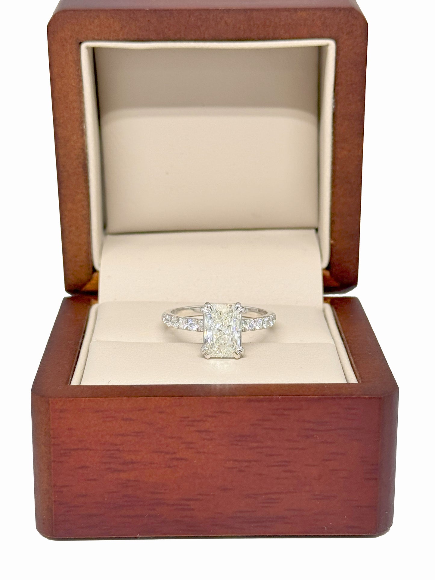 Anillo de Diamante de Laboratorio 2.07 cts Radiant DJL014