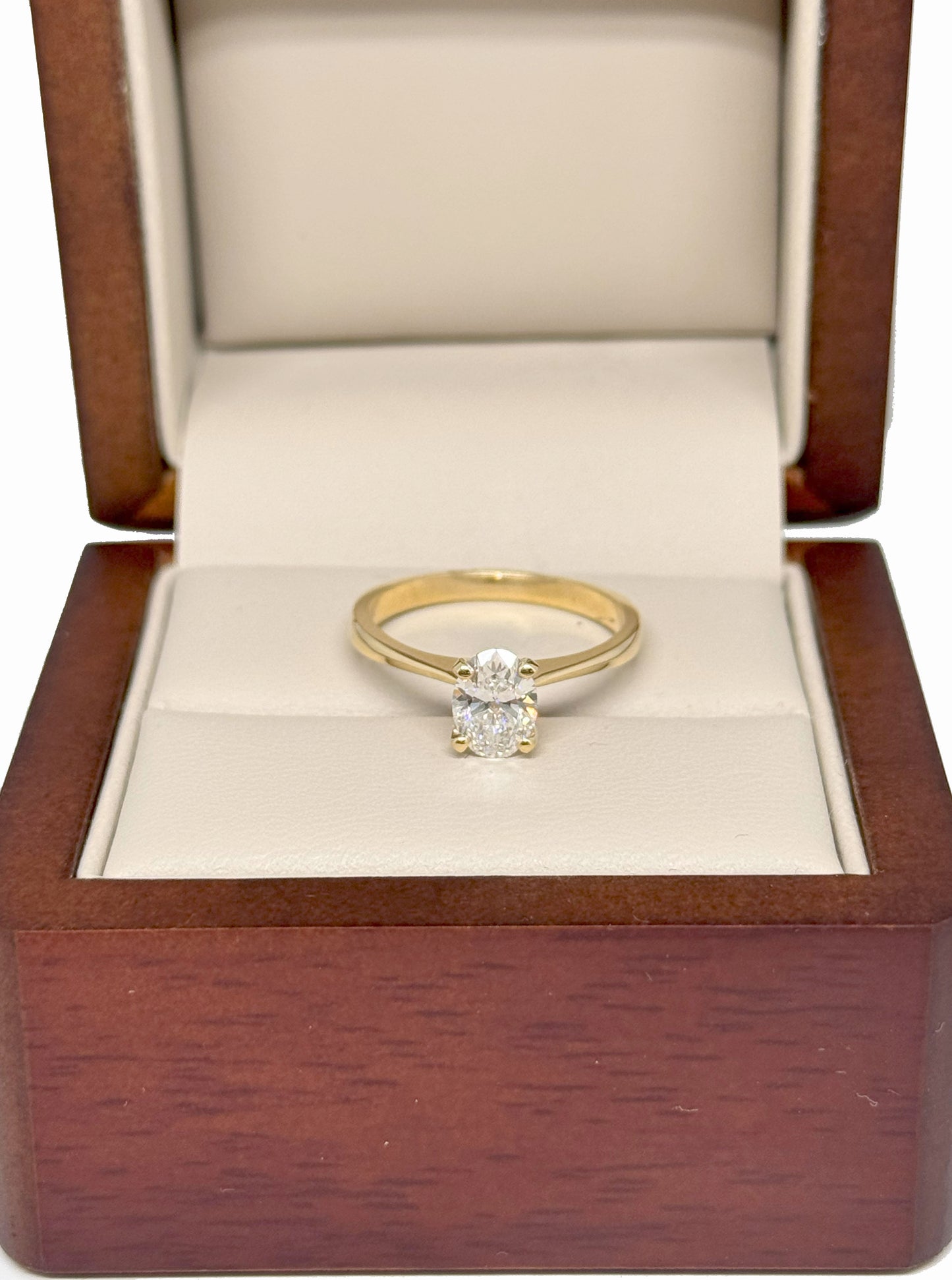 Anillo de Diamante de Laboratorio .90 cts Oval DJL015