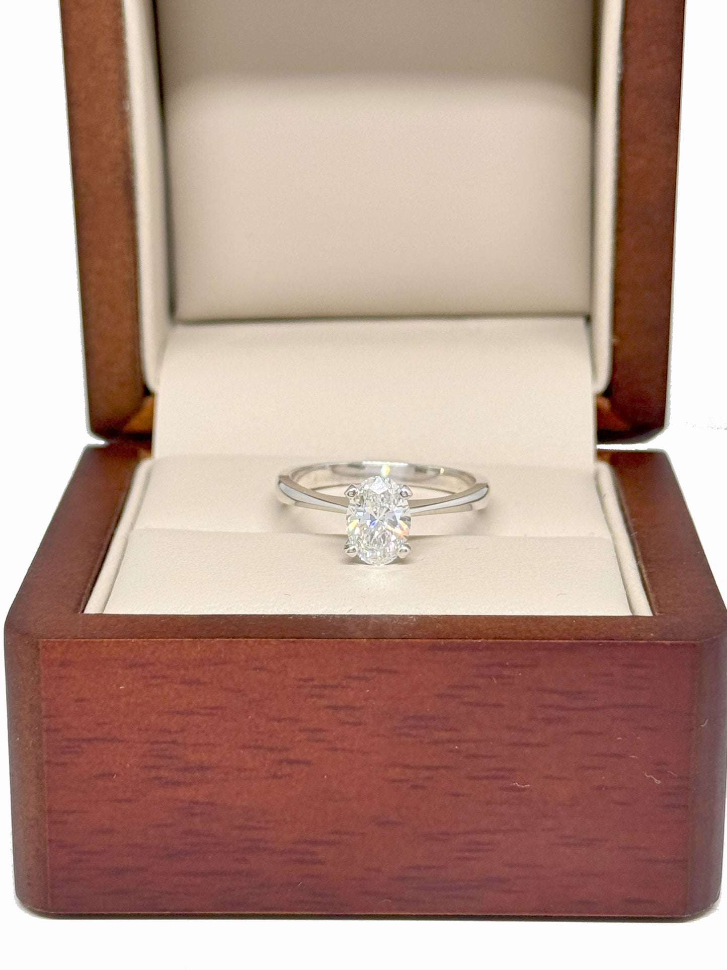 Anillo de Diamante de Laboratorio .95 cts Oval DJL016