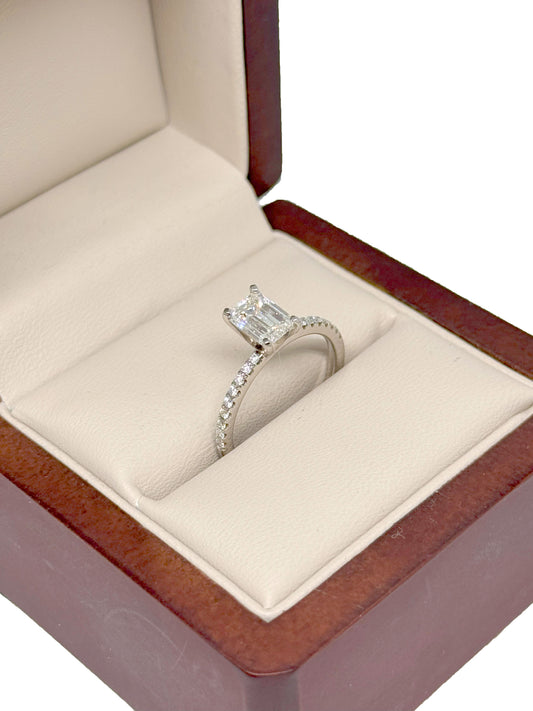 Anillo de Diamante de Laboratorio DJL000