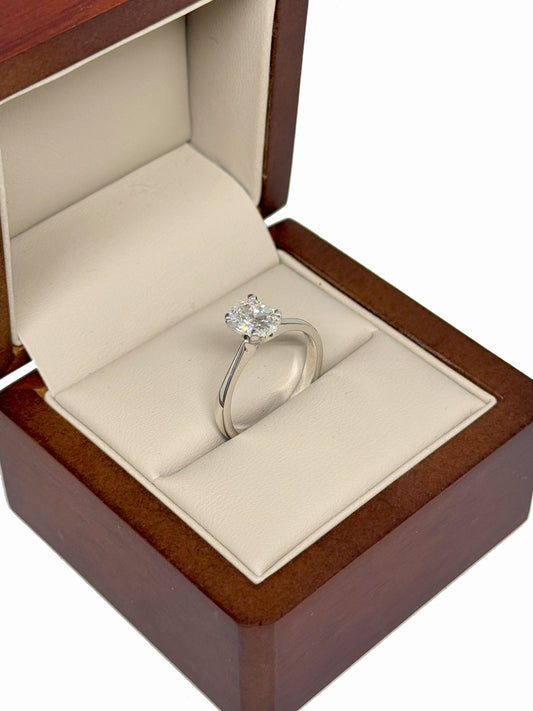 Anillo de Diamante de Laboratorio .95 cts Oval DJL016