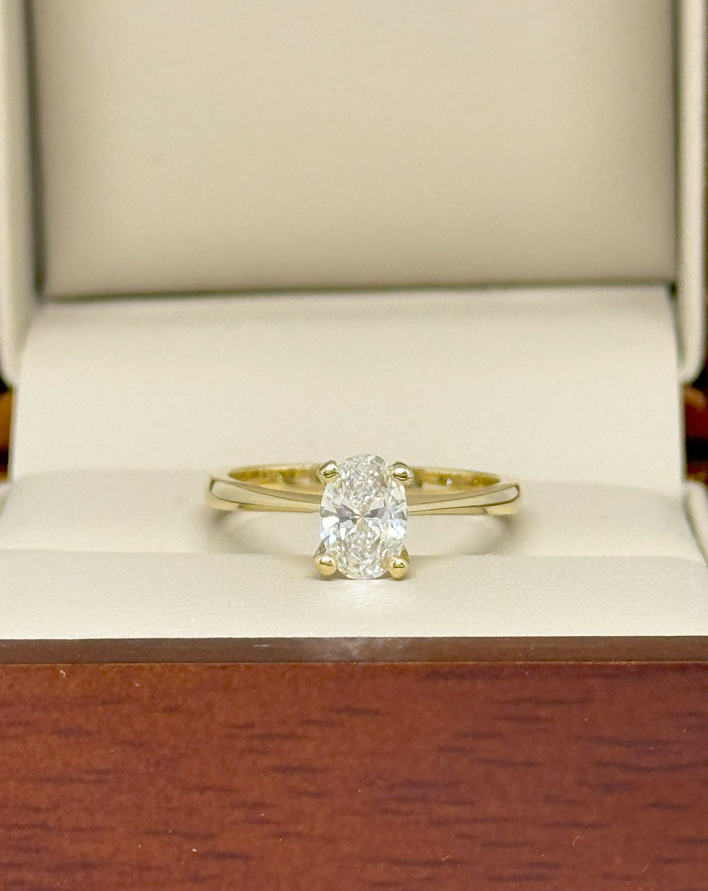 Anillo de Diamante de Laboratorio .73 cts Oval DJL017