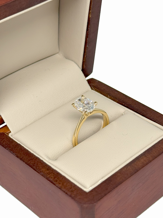 Anillo de Compromiso Ovalado con Diamante de Laboratorio IGI 1.54 ct | Oro Amarillo 14K DJL018