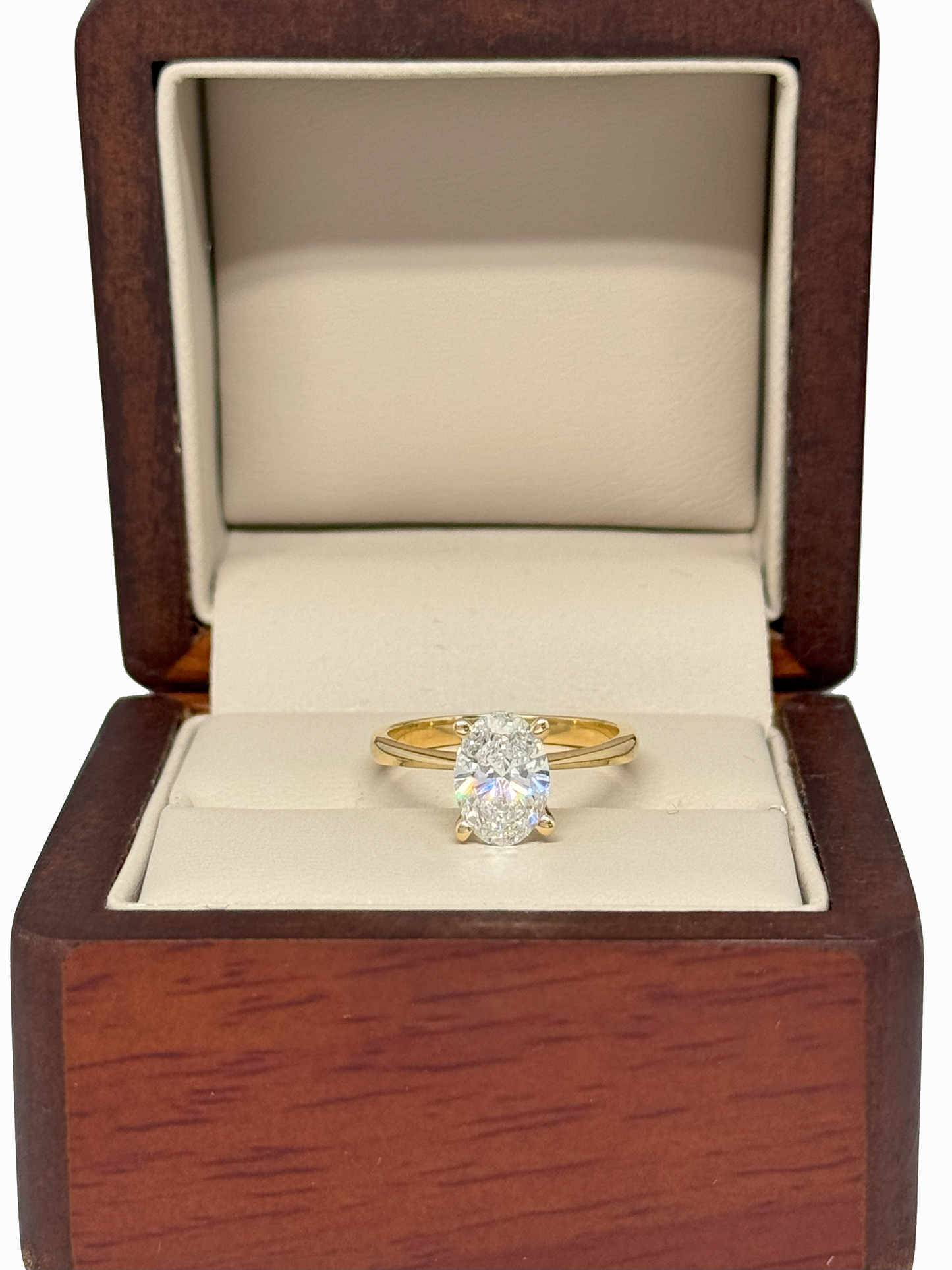Anillo de Compromiso Ovalado con Diamante de Laboratorio IGI 1.54 ct | Oro Amarillo 14K DJL018
